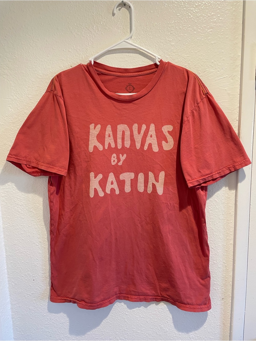 Katin USA Heritage Graphic Tee Men's Large Coral Pigment Dye Surf Logo 🌴
